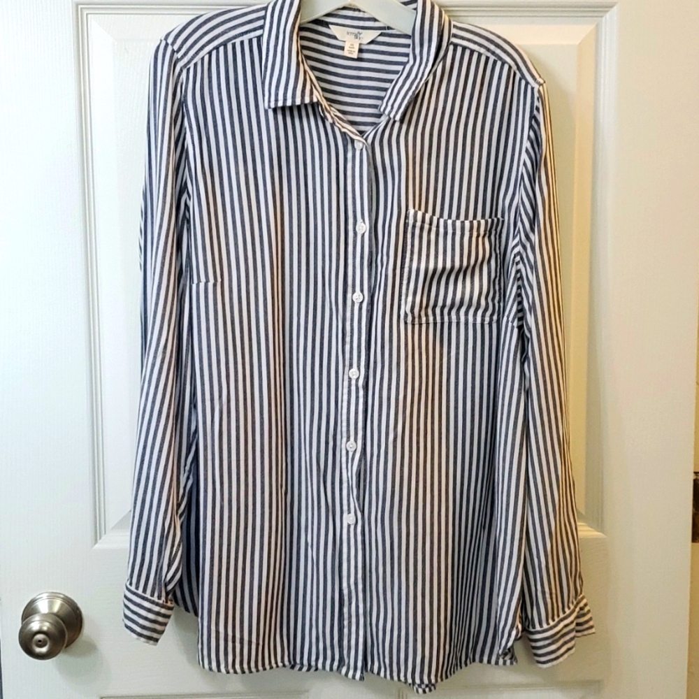 Terra and Sky Woman's Plus Button Down Shirt 0X 14w